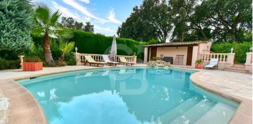 Domaine Des Tuilieres Avec Piscine Villa Vallauris Luaran gambar